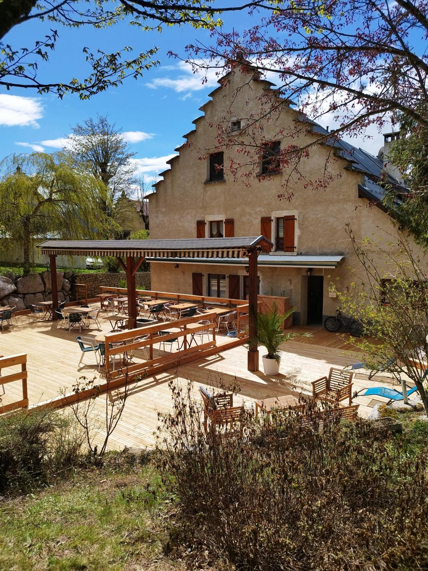 Auberge Des Montauds - Hotel & Restaurant Виллар-де-Ланс Экстерьер фото