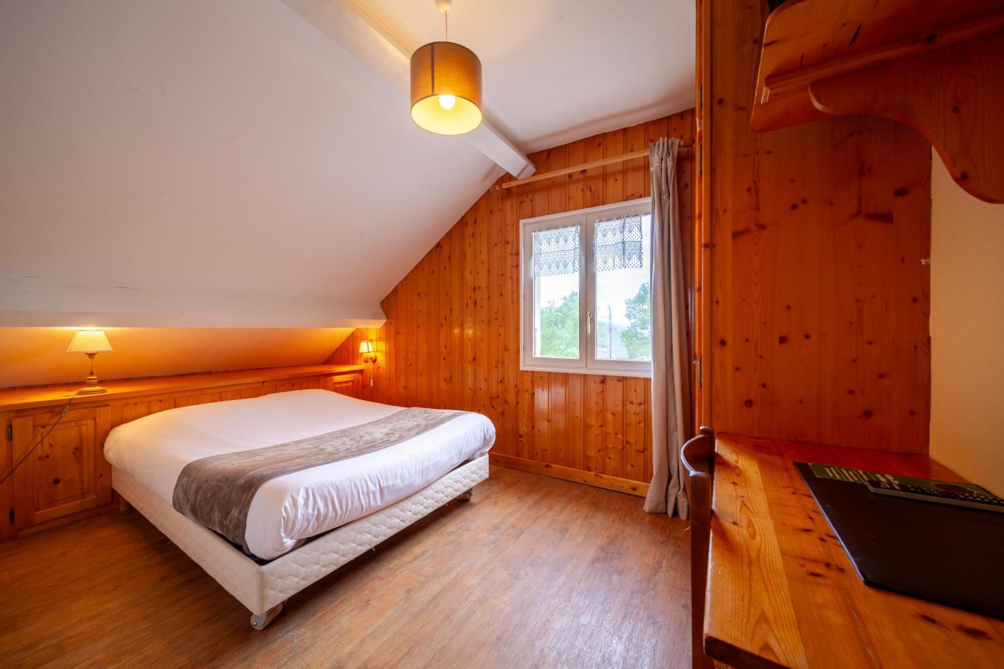Auberge Des Montauds - Hotel & Restaurant Виллар-де-Ланс Номер фото