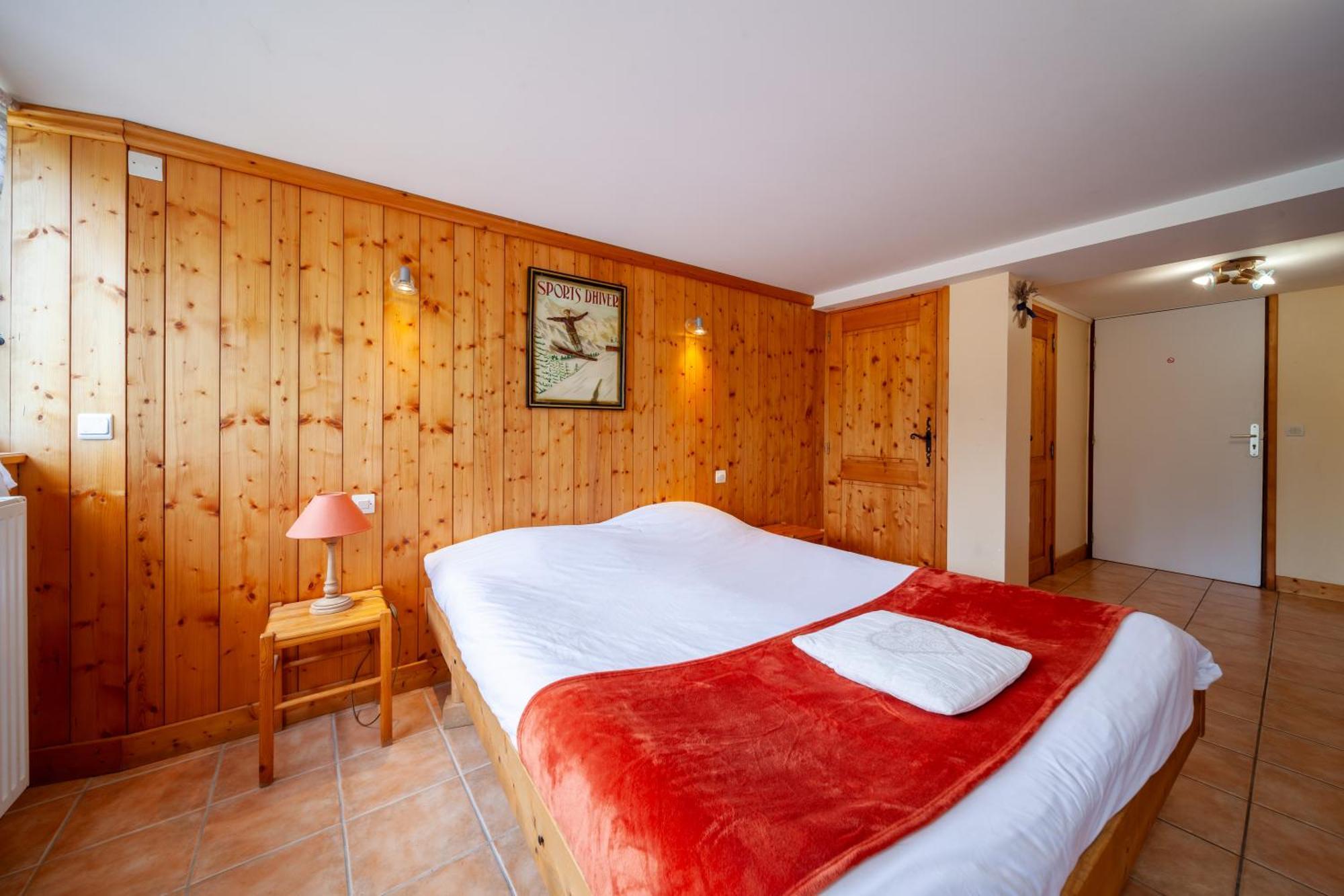 Auberge Des Montauds - Hotel & Restaurant Виллар-де-Ланс Номер фото